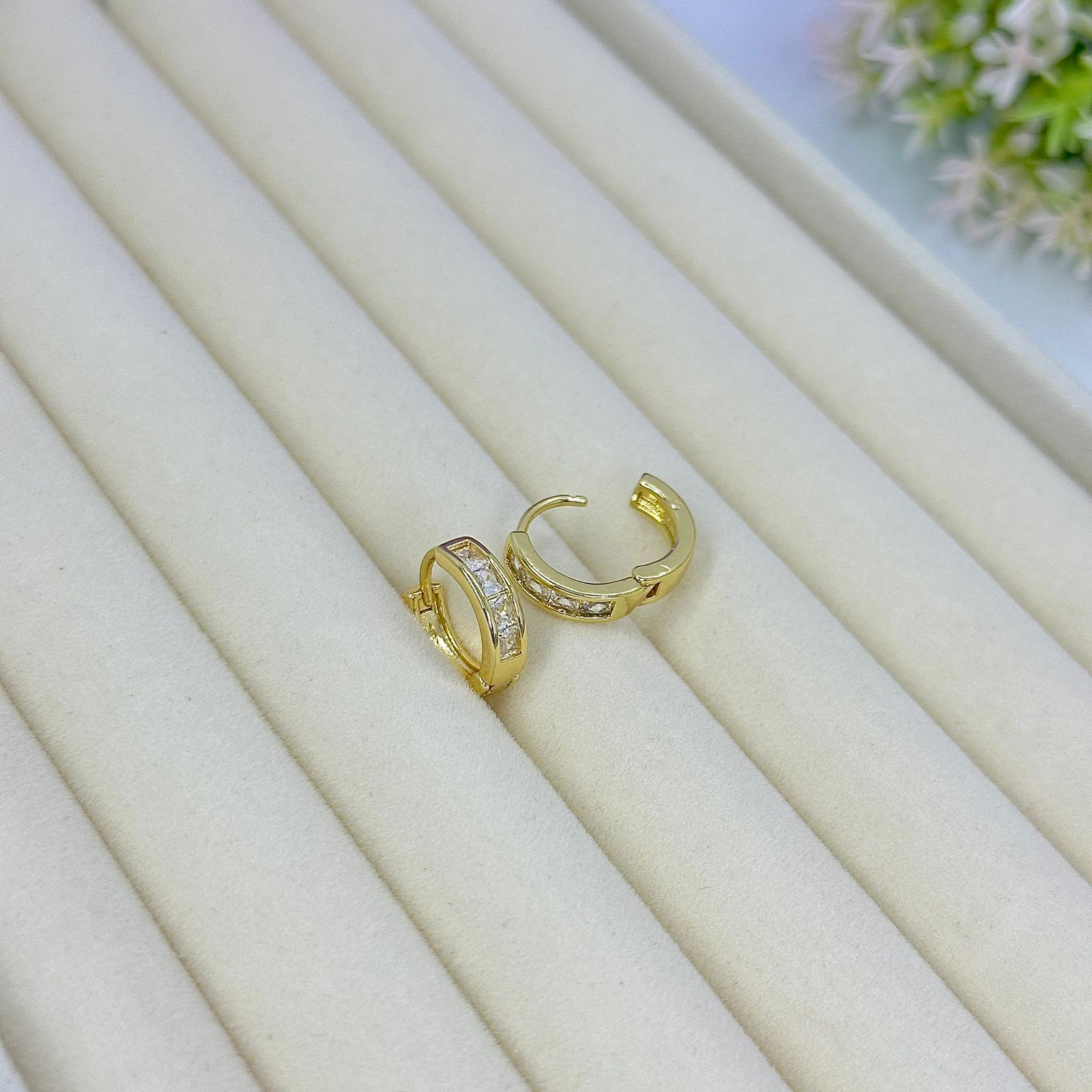 ARGOLA CLICK 4 PEDRAS ZIRCONIAS BO2164