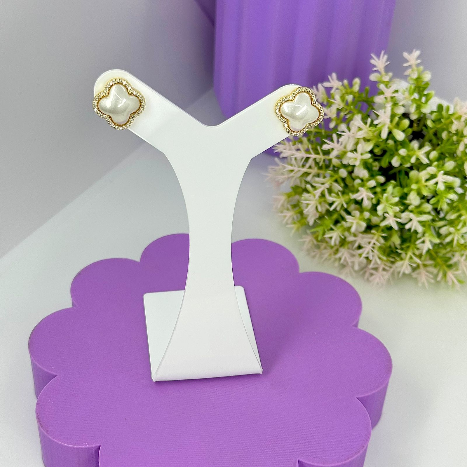 BRINCO TREVO PERÓLA CRAVEJADO BO2168