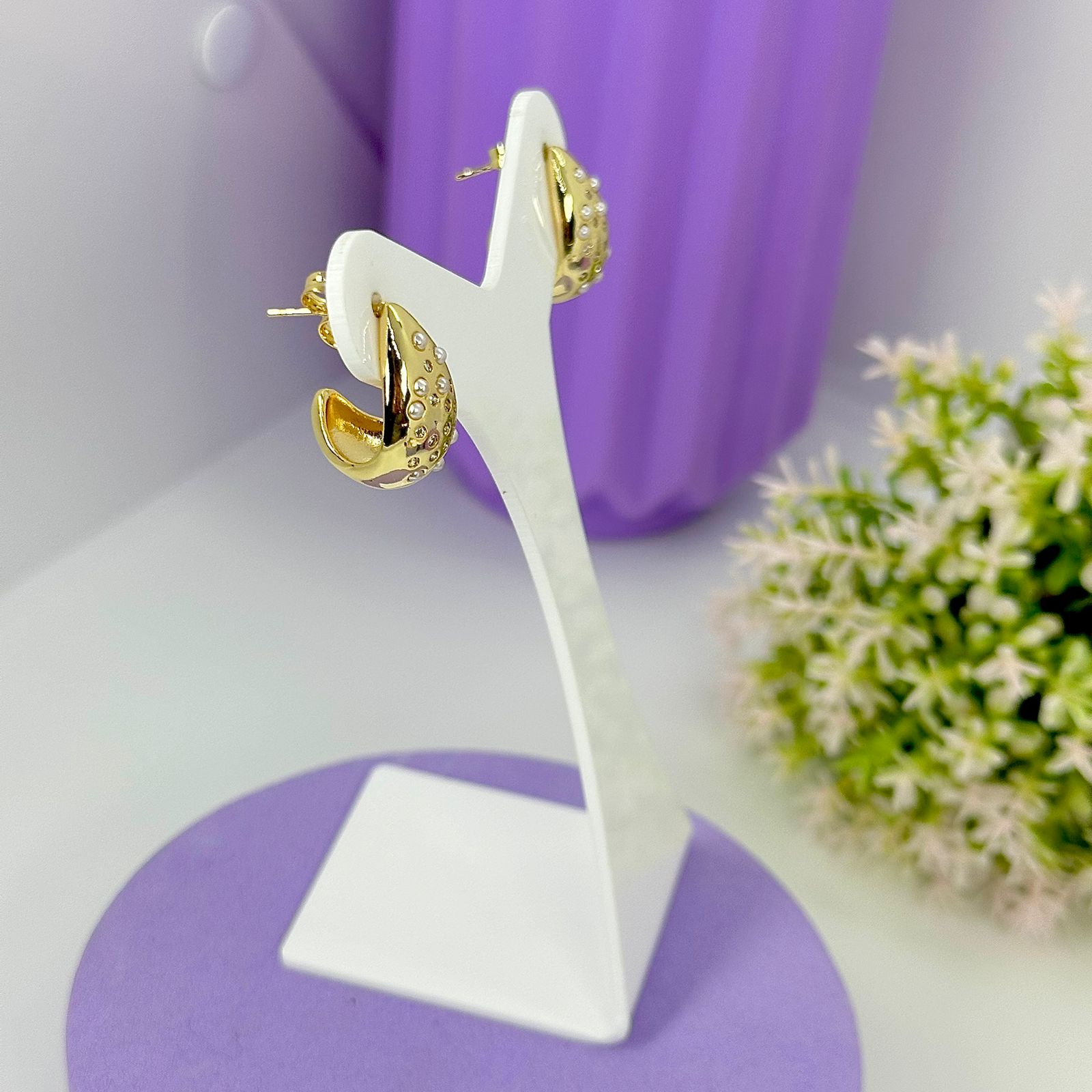 BRINCO GOTA ROBUSTA CRAVEJADA ZIRCONIAS E PEROLAS