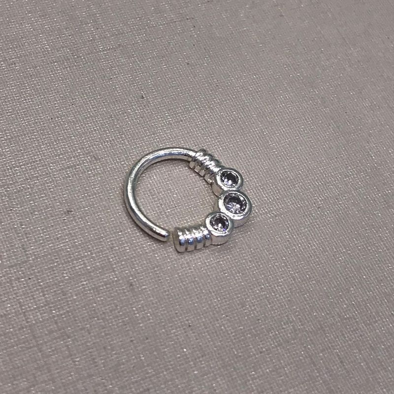 PIERCING ILUMINAR BANHADO A PRATA