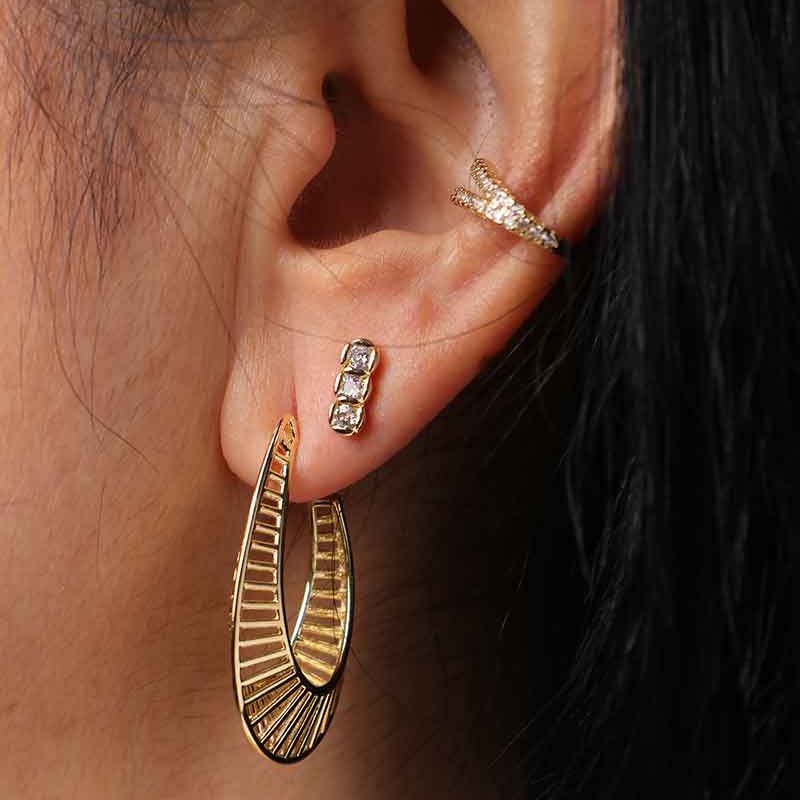 FAKE PIERCING DUPLO EM ZIRCÔNIA BANHADO A OURO