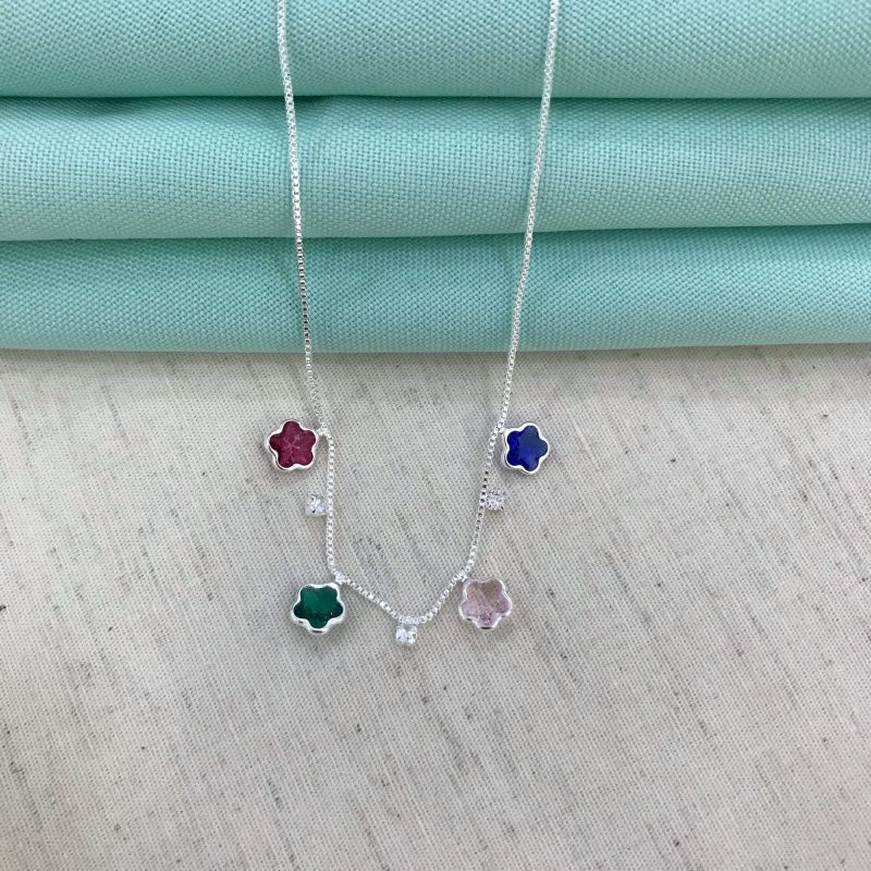 COLAR TREVO COLORIDO E PONTO DE LUZ BANHADO A PRATA