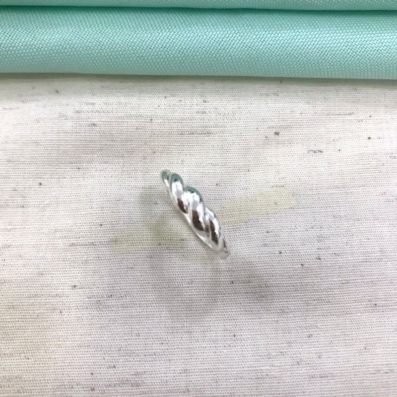 ANEL PUFFER BANHADO A PRATA