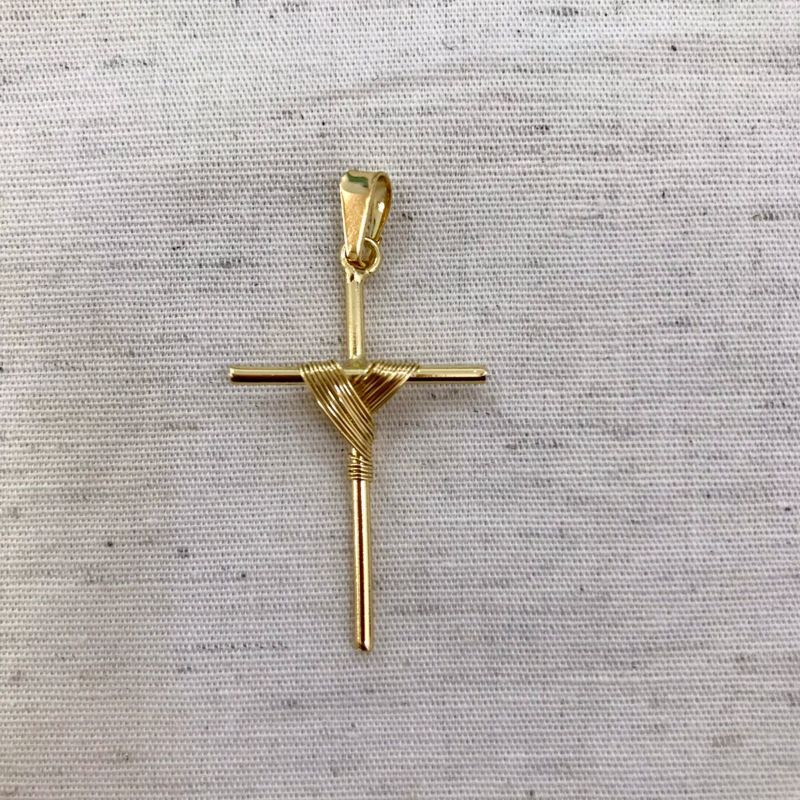 PINGENTE CRUZ FÉ BANHADO A OURO