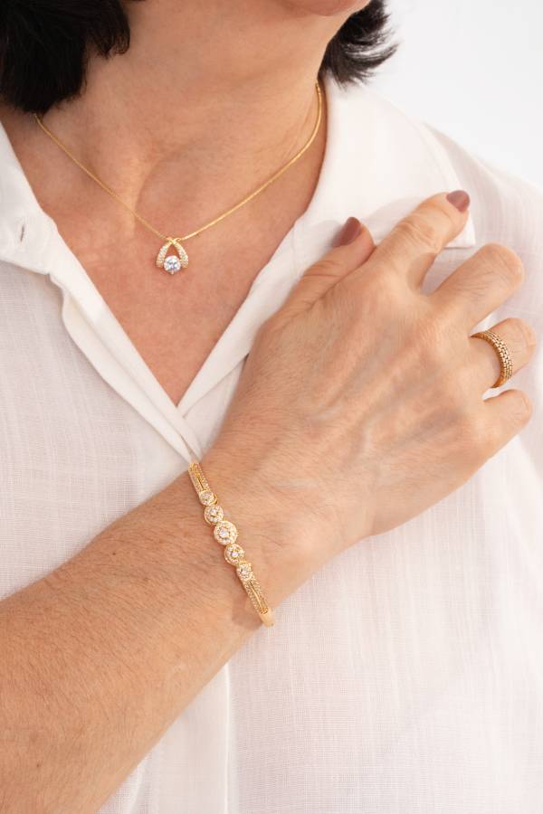 CONJUNTO AURÉ ZIRCÔNIA BANHADO A OURO