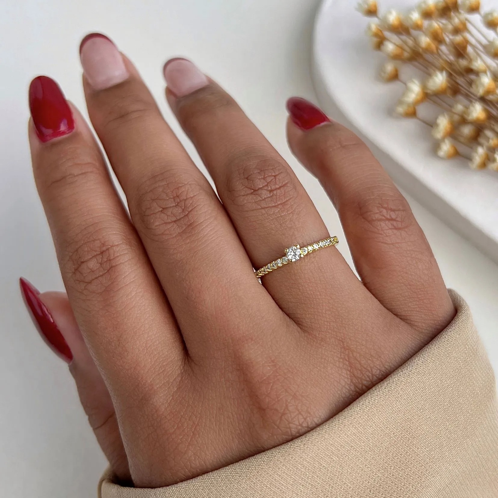 ANEL SOLITÁRIO CRAVEJADO AMOR - MÉDIO