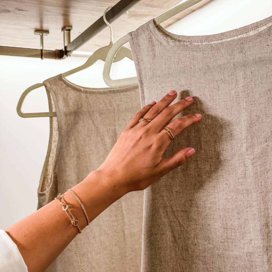 ANEL TORCIDO LISO  - AURA