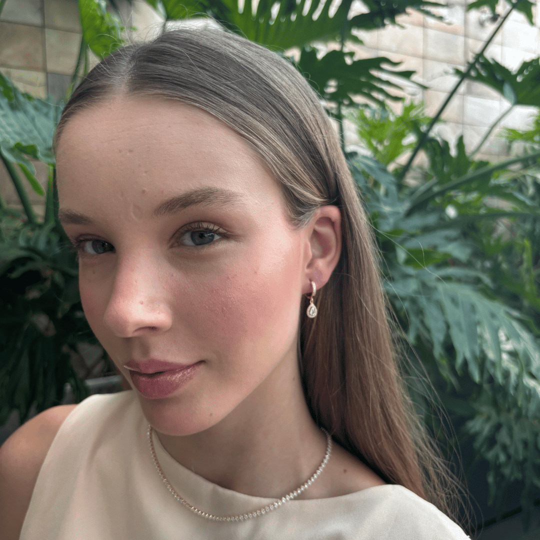 Brinco Argola com Pingente Gota Microzircônias Cristal Banhado a Ouro 18k