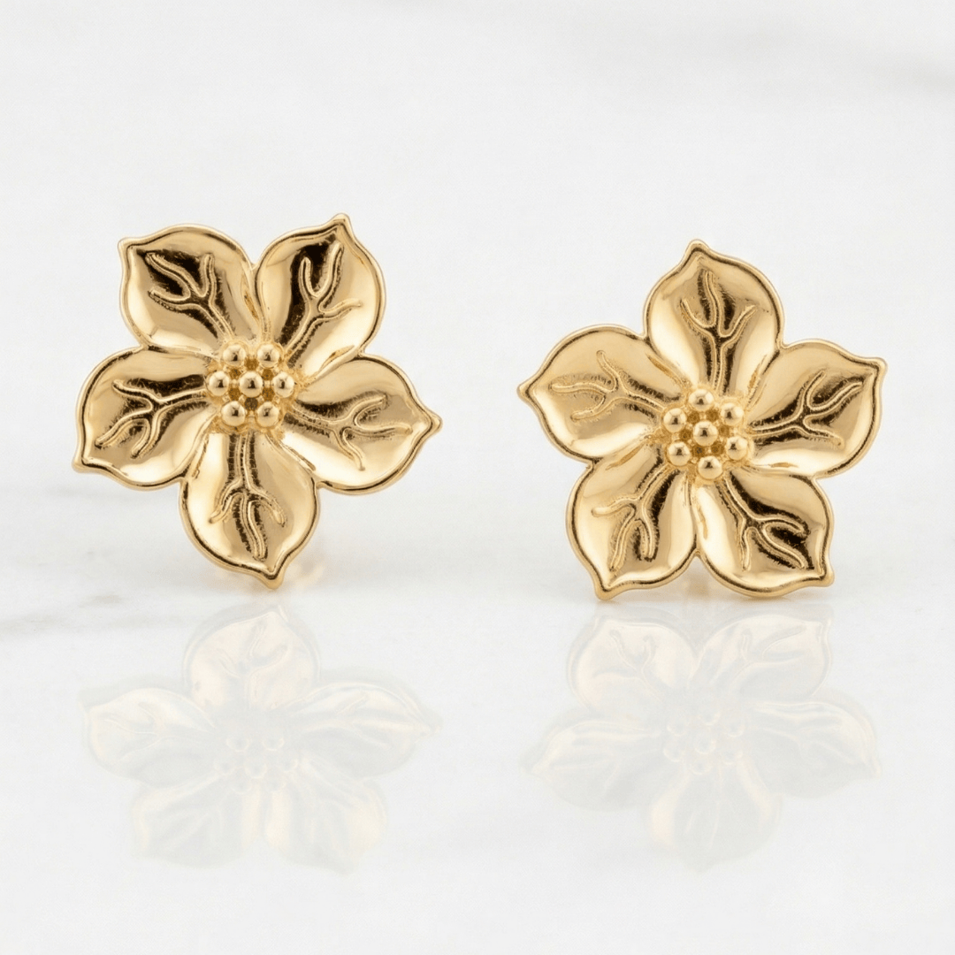 Brinco Flor Liso Banhado a Ouro 18k