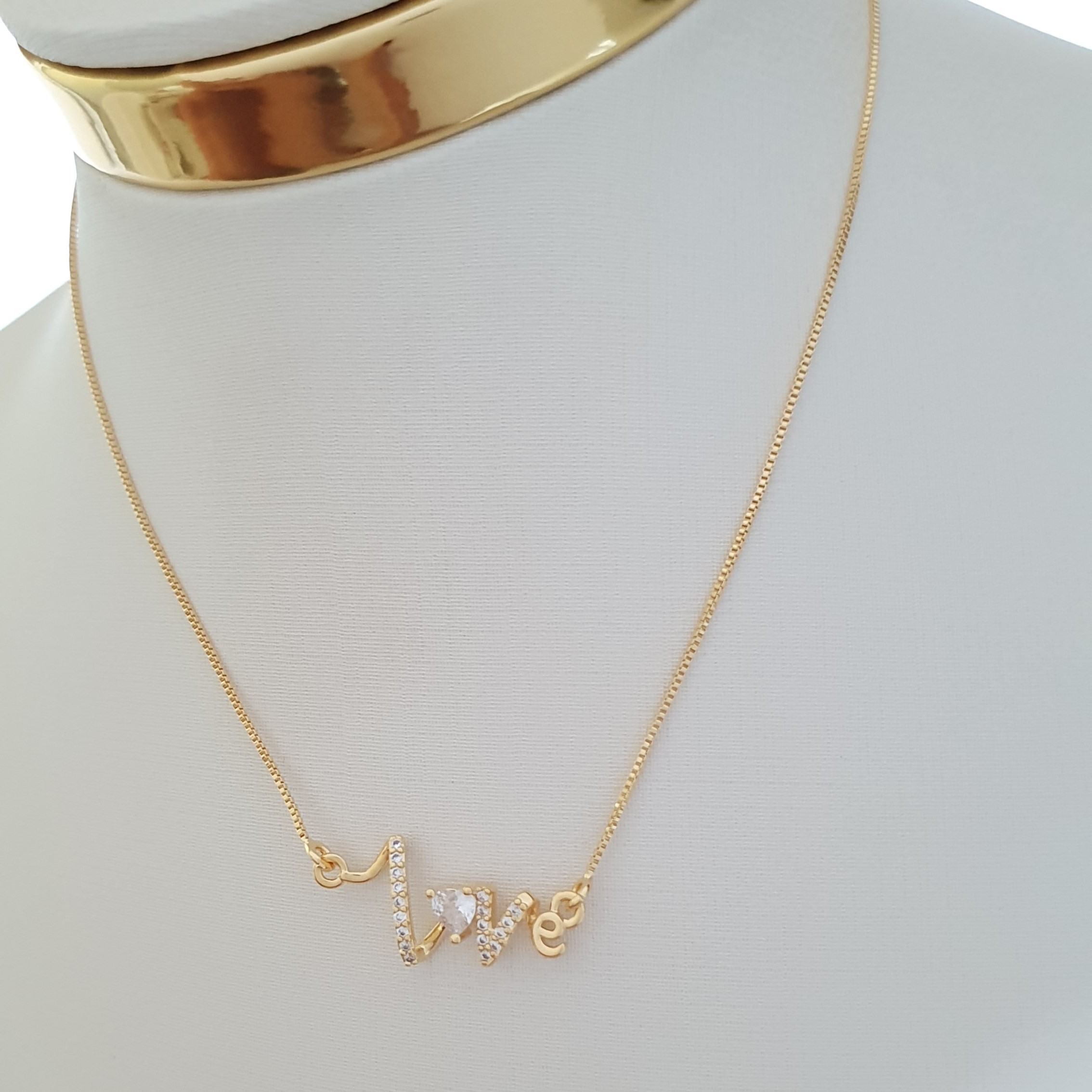 Colar Love Cravejado