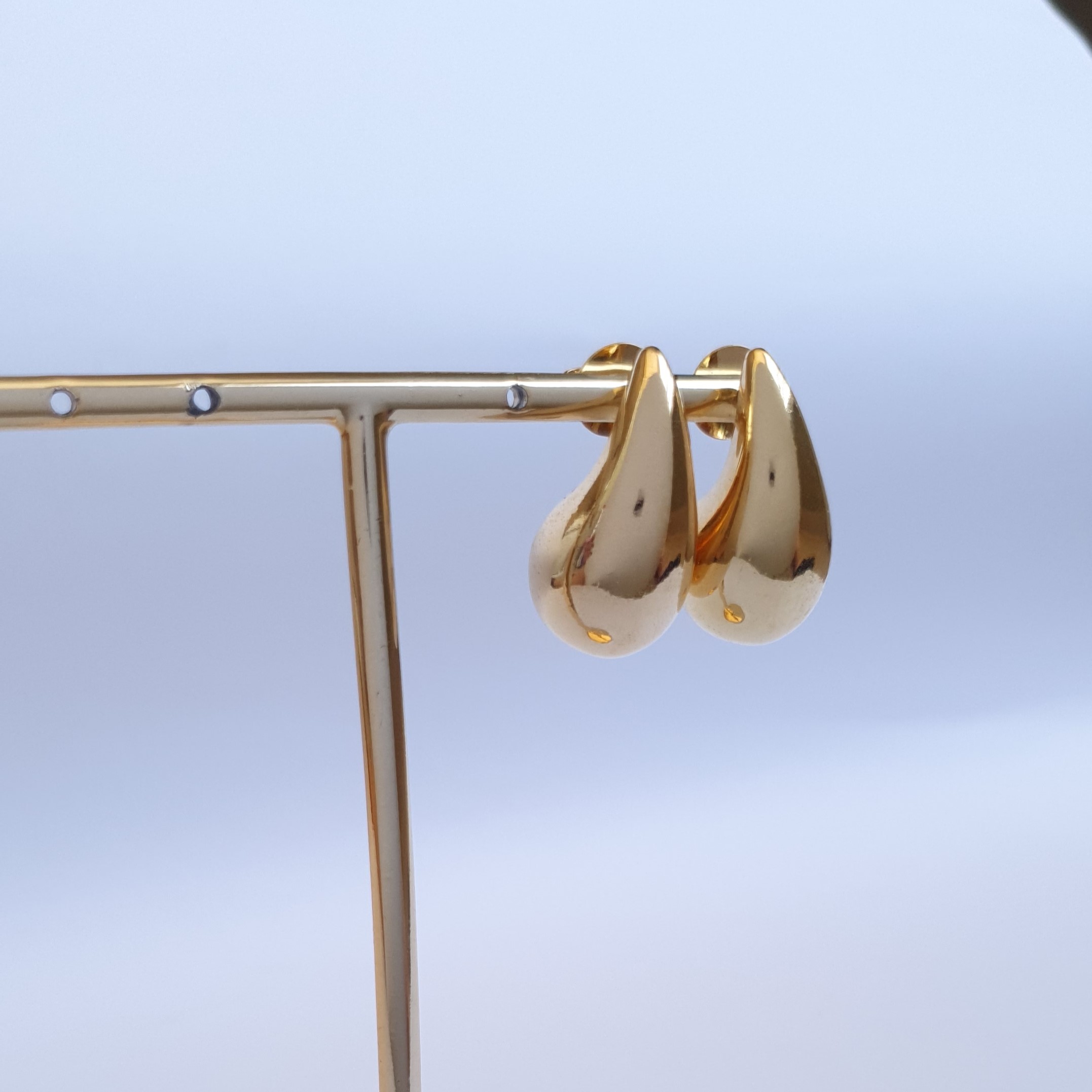 Brinco Gota Inteiriça M