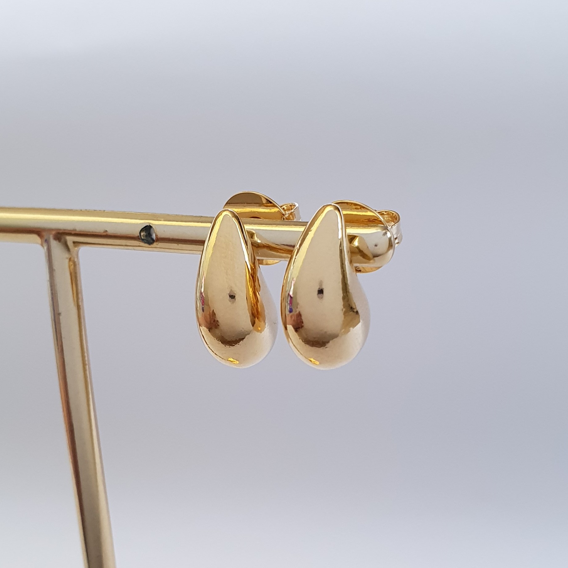 Brinco Gota Inteiriça PP