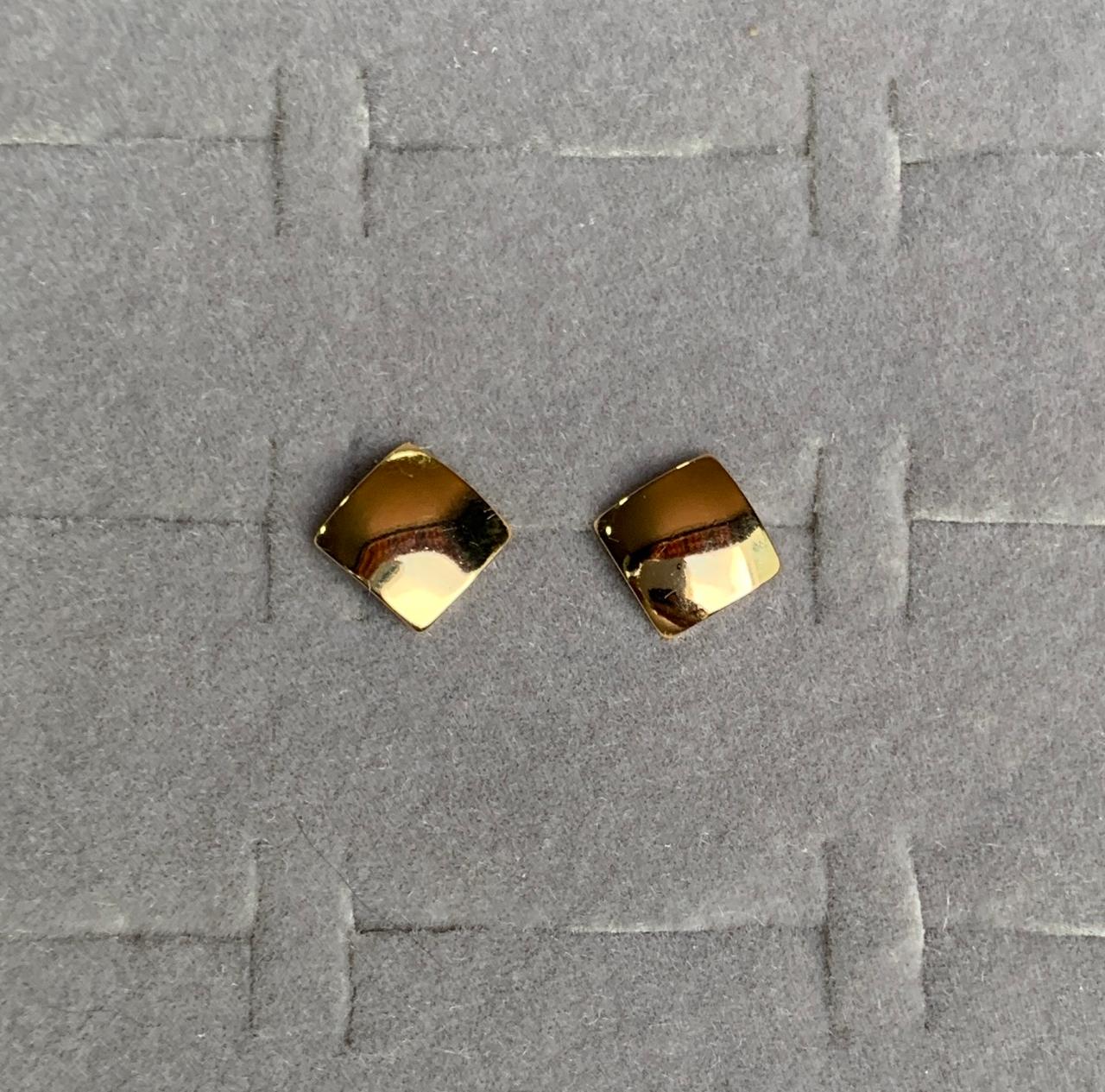 BRINCO EMMA QUADRADO PEQUENO