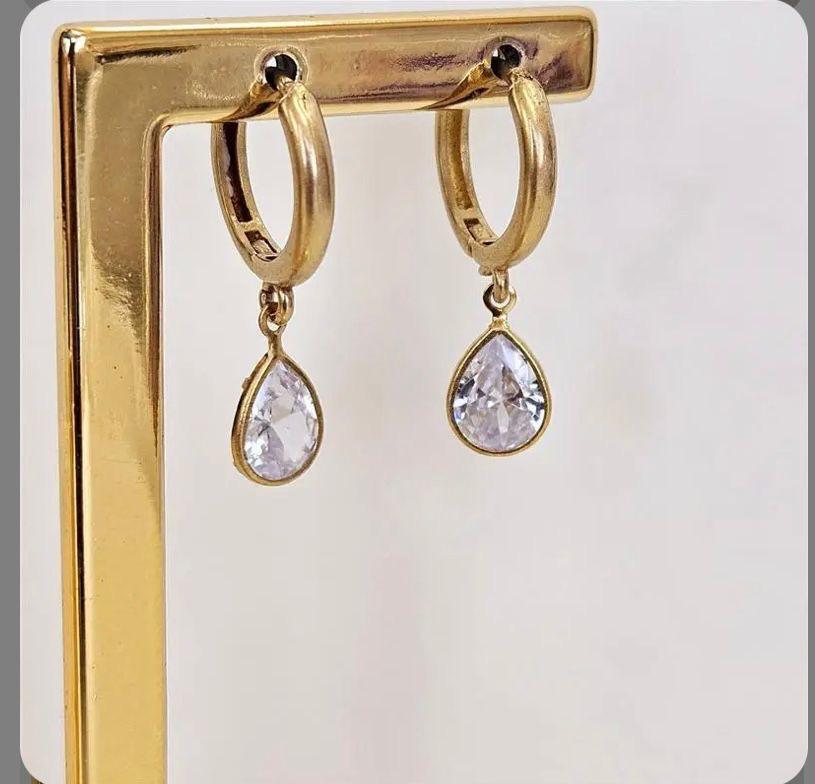 DUO BRINCO ARGOLA CLICK COM GOTICULA DE ZIRCONIA PENDURICALHO BANHO OURO 18K