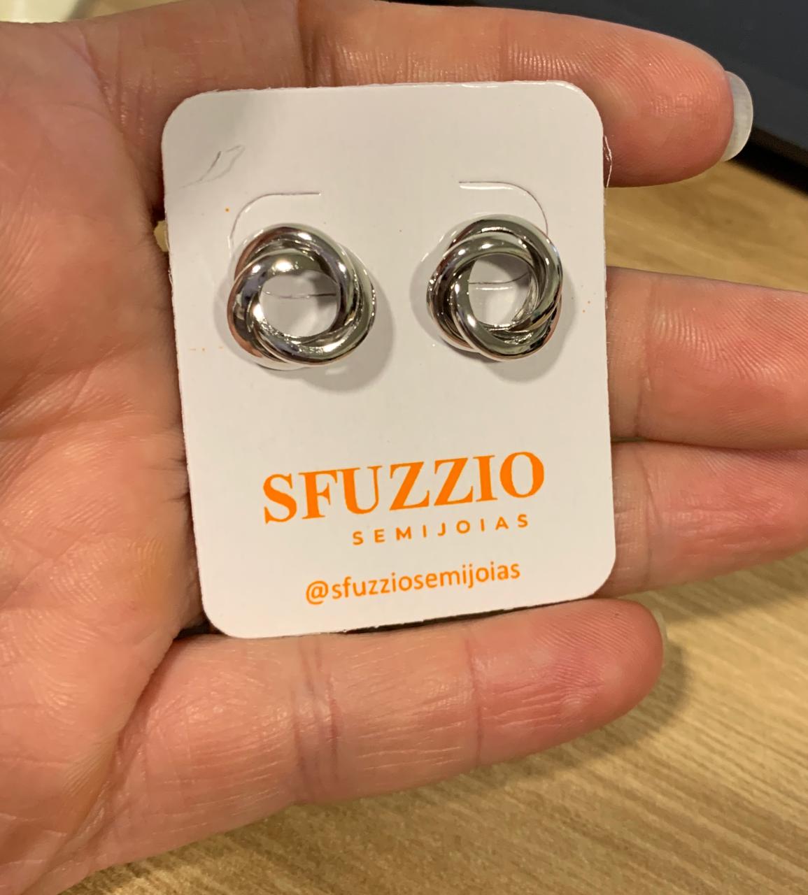 BRINCO CIRCULOS ENTRELACADOS BANHO OURO 18K