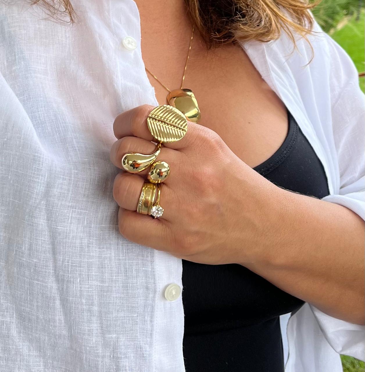 ANEL ORGANICO FOLHA BANHO OURO 18K