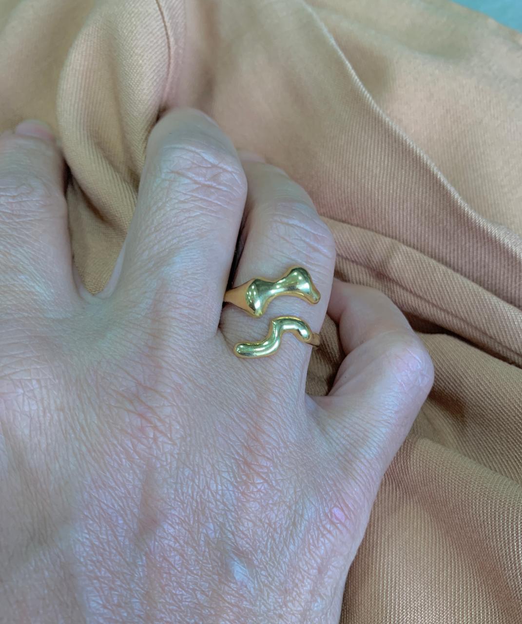 ANEL LAÇO FORMAS ORGANICAS AJUSTAVEL TIPO LAÇO BANHO OURO 18K