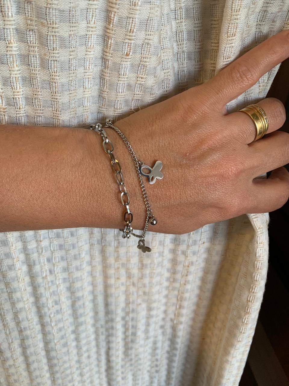 PULSEIRA CORRENTE COM PINGENTE BORBOLETA BOLA