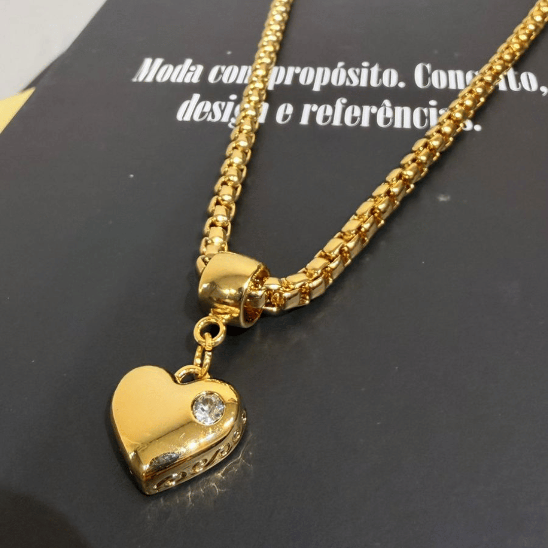 Colar Cartier redonda 45cm pingente de coração com 15mm com pedrinha