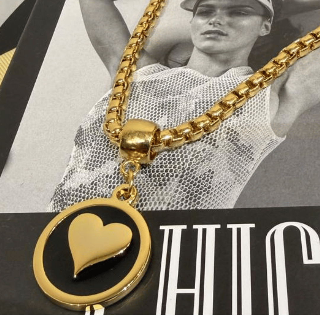 Colar Cartier redonda Pingente coração preto coração liso - Ouro