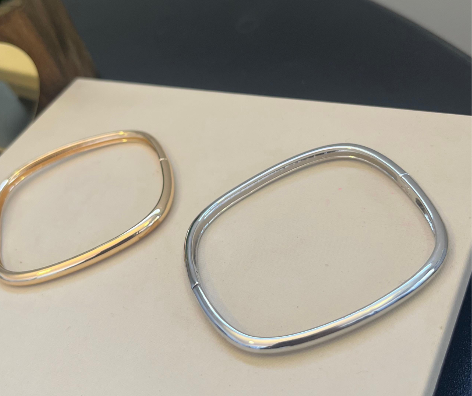 Bracelete quadrado Liso - Abertura no meio