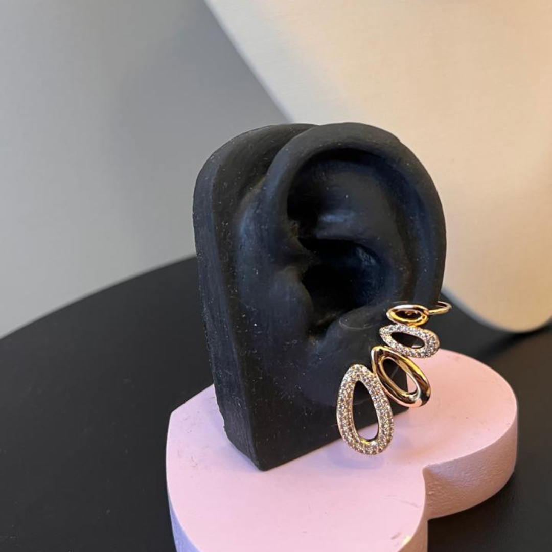 Brinco Ear Cuff gotas vazadas Lisa e Cravejada