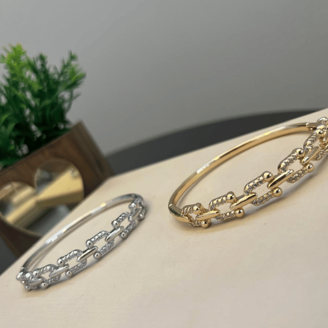 Bracelete Elos cravejados - Abertura lateral