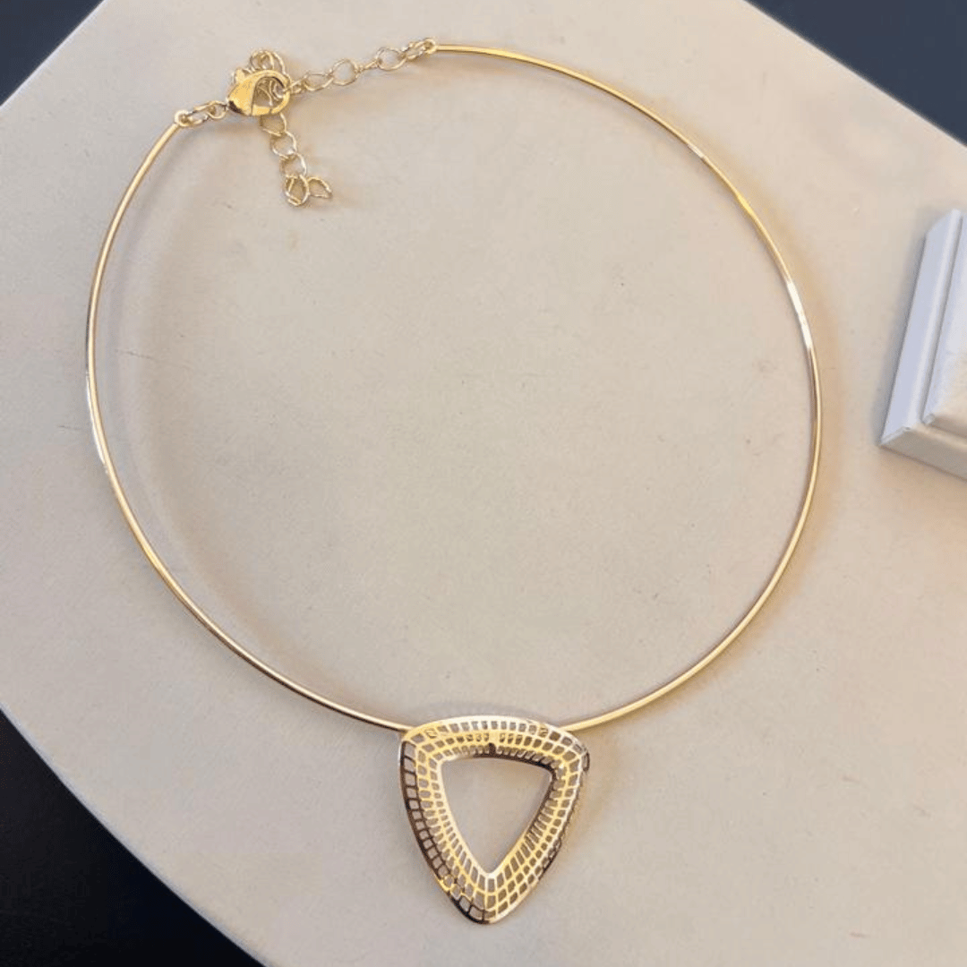 Conjunto de Aro com Brinco e Pingente de Triangulo
