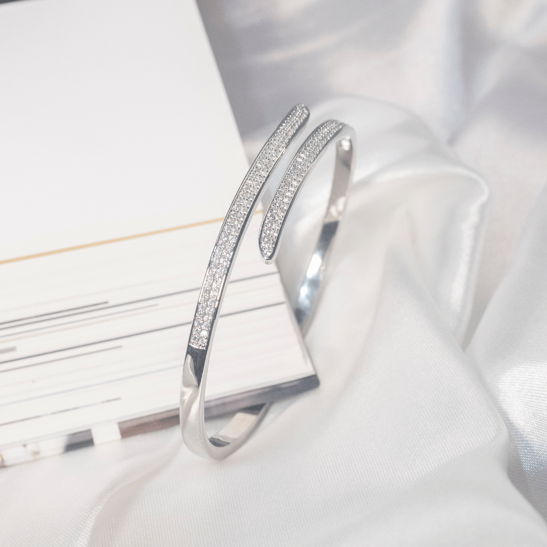 Bracelete Cravejado duas pontas - Abertura Meio