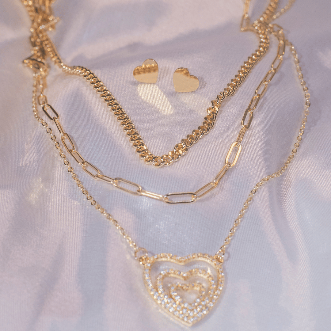 Conjunto Coração Cravejado - Aço com Banho de Ouro