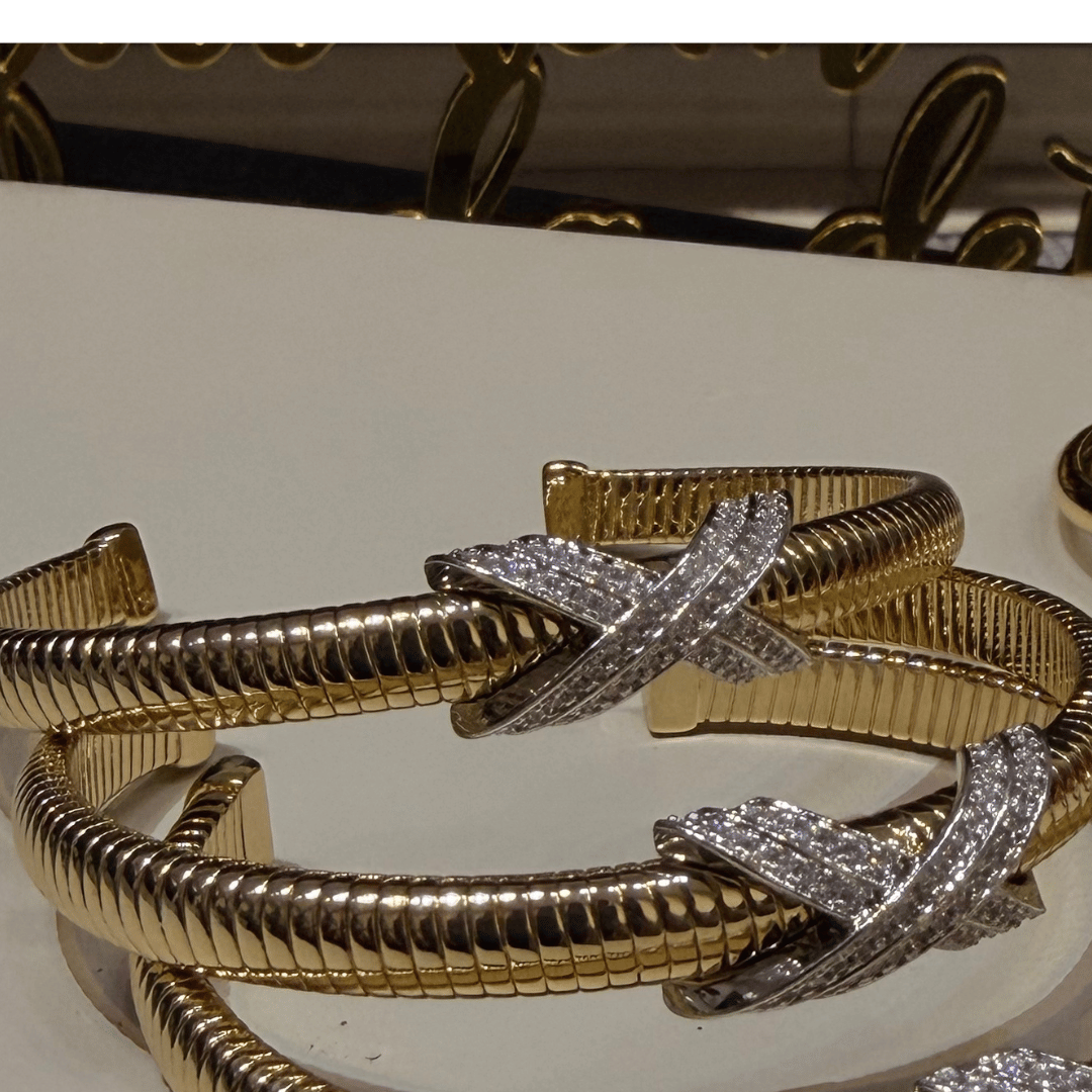 Bracelete em X mix de banhos