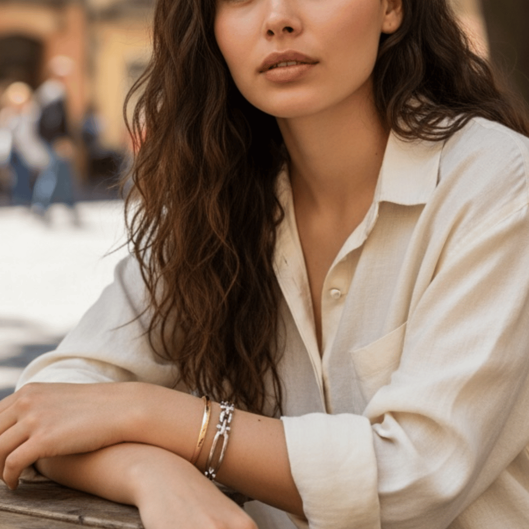 Bracelete Vazado - Aço com Banho de Ouro