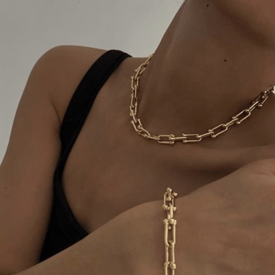 Pulseira Cartier cadeado - Aço com banho de ouro