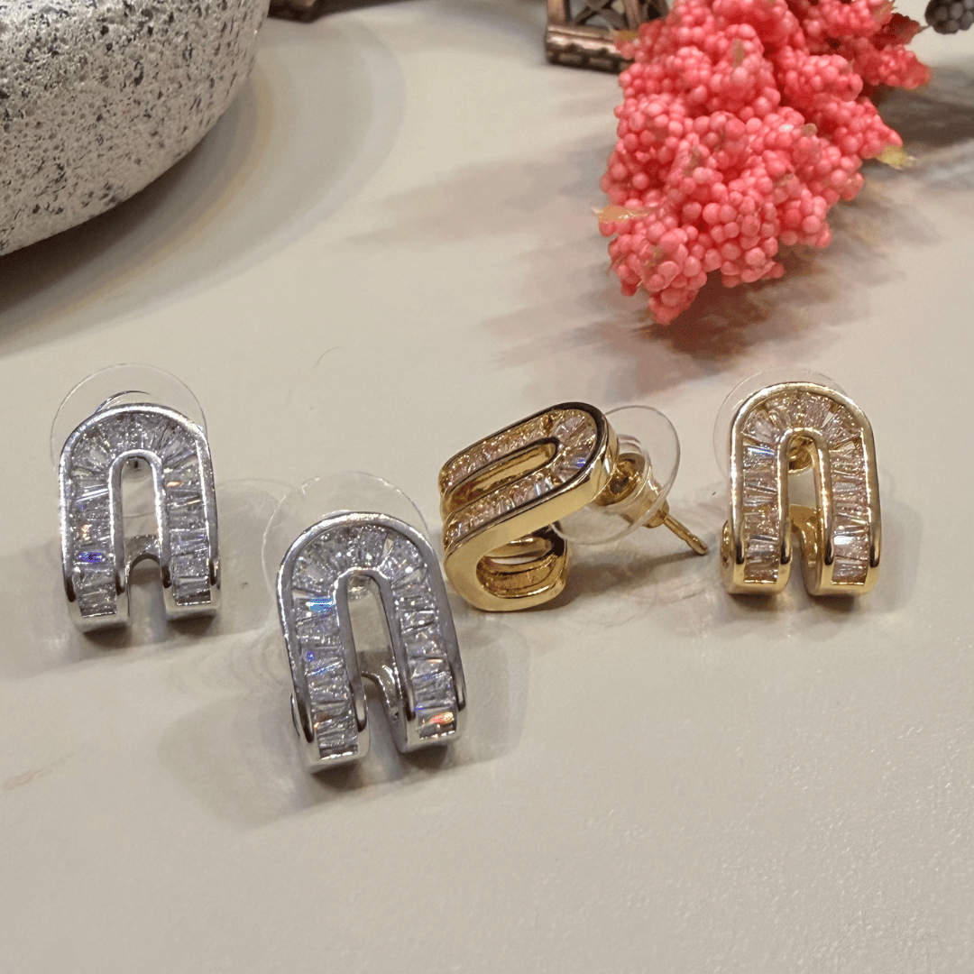 Brinco Cravejado Baguetes - Banhado a ouro