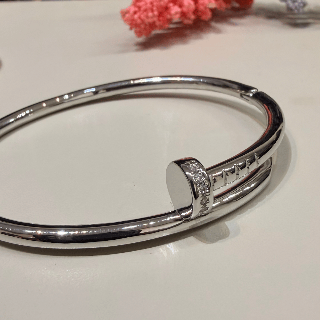 Bracelete de Prego Cravejado - Banhado a ouro