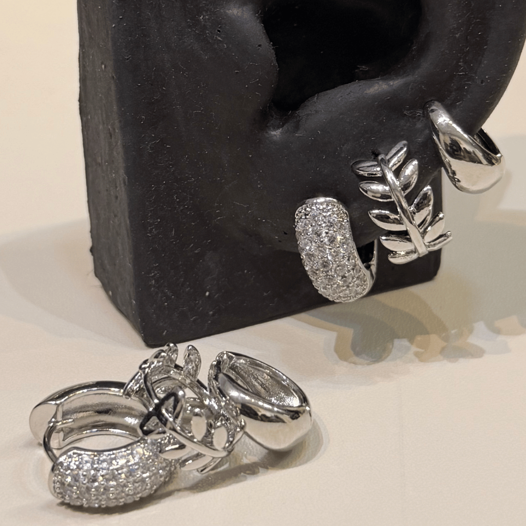 Brinco Trio de argola Clik cravejado - Banho de Ouro