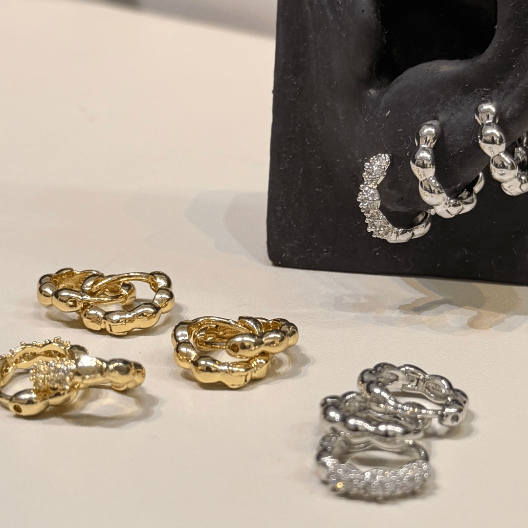 Brinco Trio de Clik Cravejado - Banho de Ouro