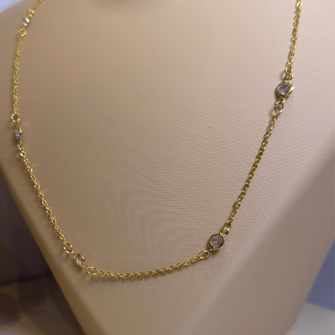 Colar longo com Ponto de Luz - Banho de Ouro