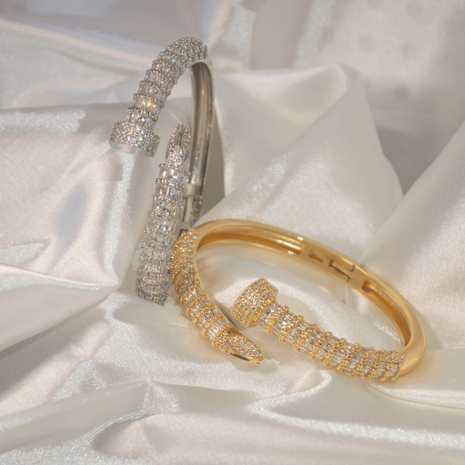 Bracelete de Prego Cravejado - Banho de Ouro