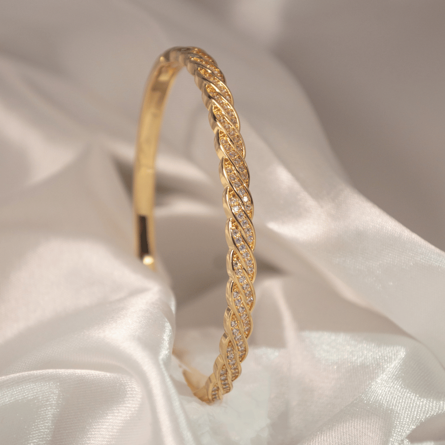 Bracelete Cravejado Trança - Banho de Ouro