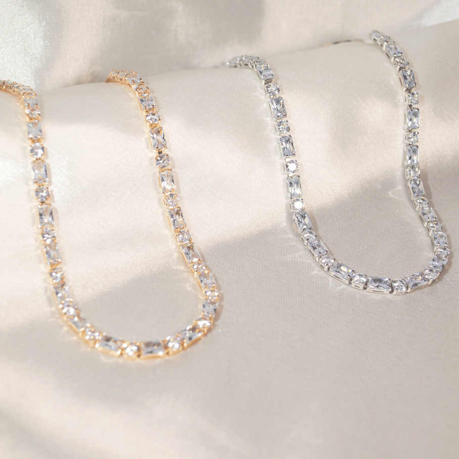 Choker Riviera Pedras Retangulares e Ponto de Luz - Banho de Ouro