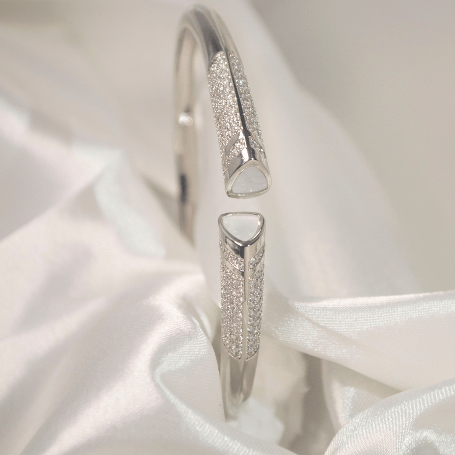 Bracelete Ponta Cravejada Madre Perola - Banho de Rodio