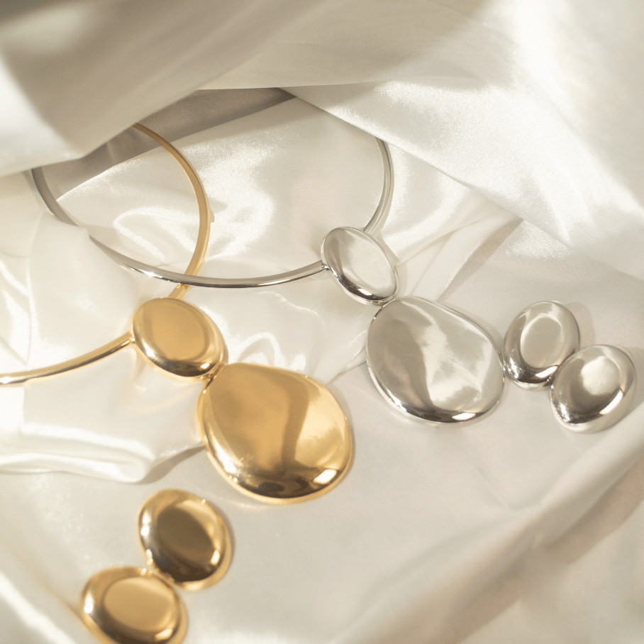 Conjunto Aro Brinco Oval Liso - Banho de Rodio