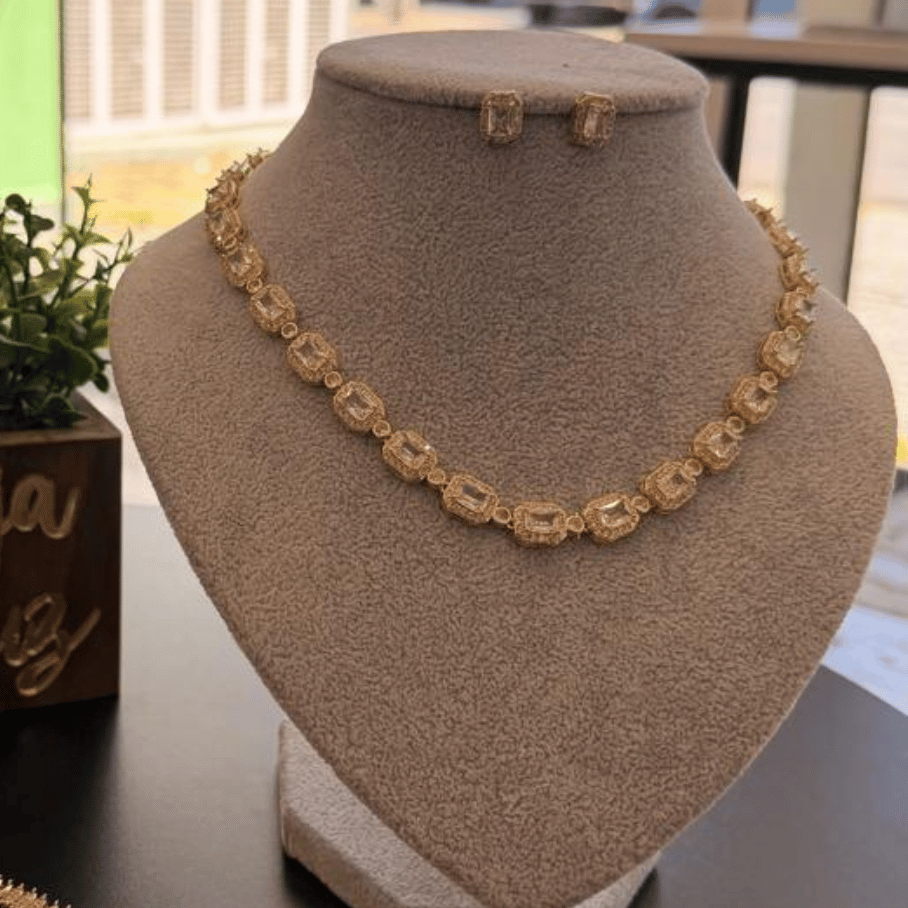 Conjunto em Riviera com zircônias retangulares Cravejada em Volta