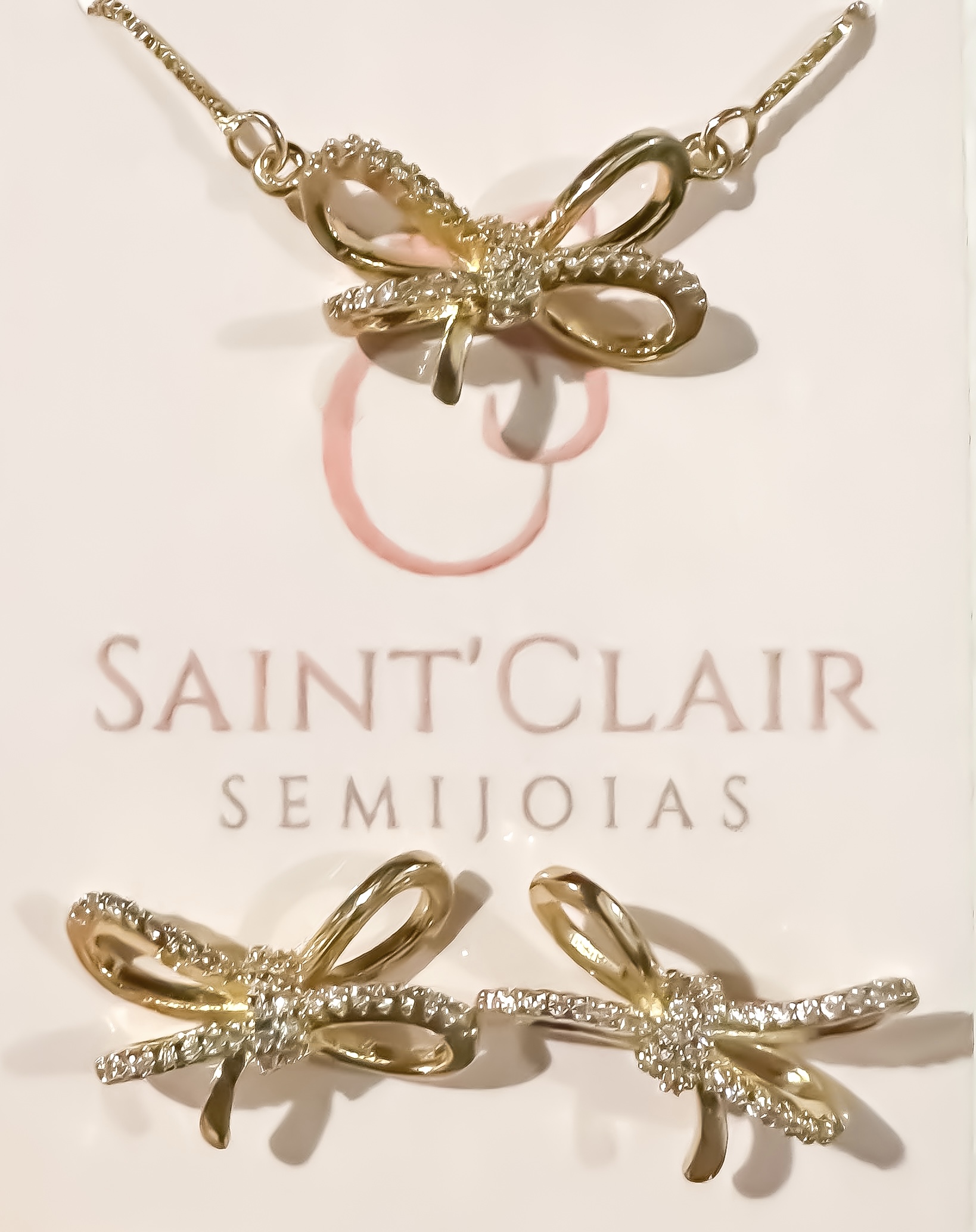 COLAR LAÇO COM ZIRCONIA
